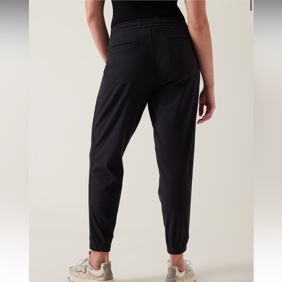 Athleta FARALLON Black Jogger Stretch Sweatpants Sz 2 - Picture 5 of 14